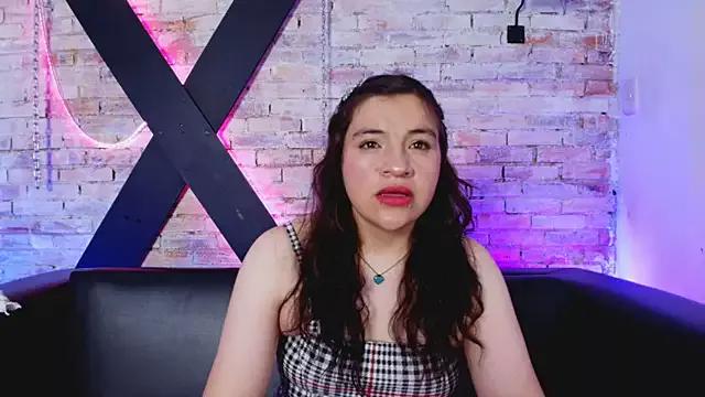 TaraTaylorr on StripChat 
