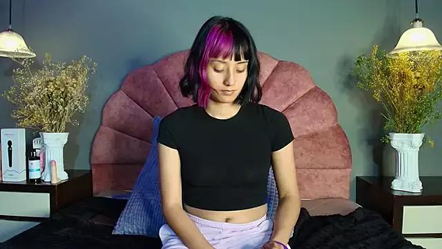 tati_cardenas on StripChat 