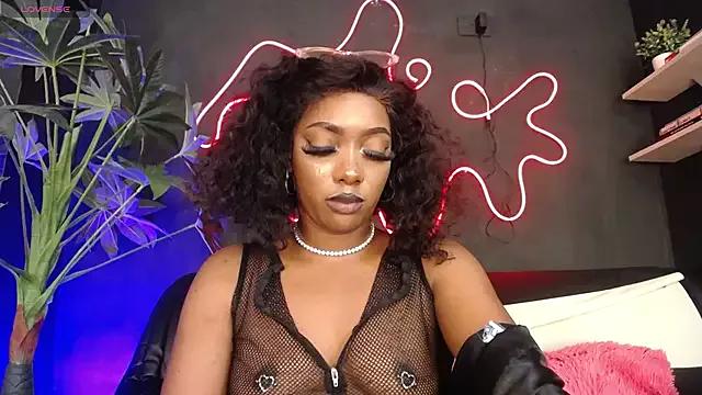 TIFFANYYSTAR on StripChat 