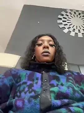TIFFANYYSTAR on StripChat 