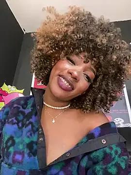 TIFFANYYSTAR on StripChat 